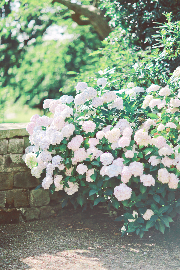 English Garden Wedding Inspiration | Bridal Musings feature | photo by Sanshine Photography | www.sanshinephotography.com | Hertfordshire and London Fine Art Wedding Photographer 