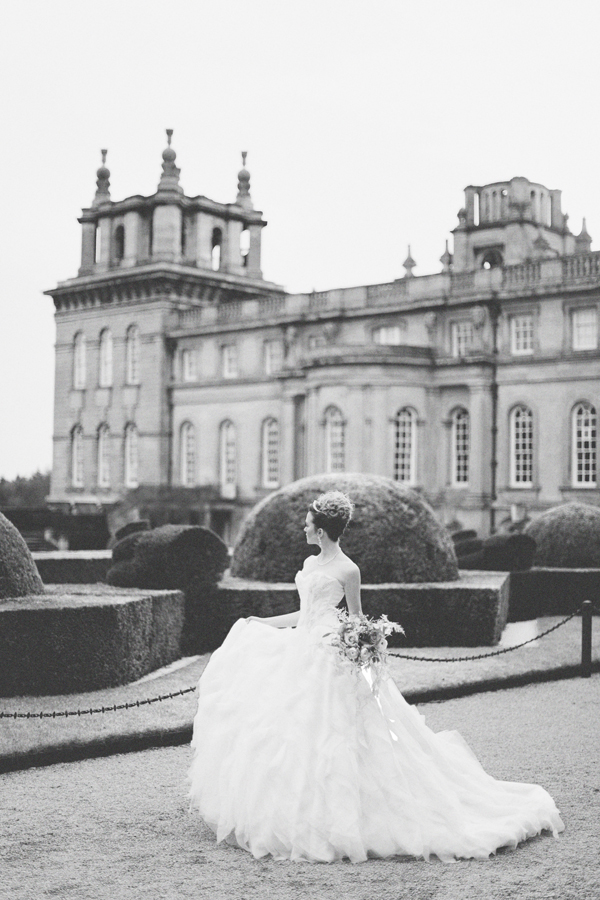 Fairytale Wedding Inspiration @ Blenheim Palace | You & Your Wedding feature | photo by Sanshine Photography | www.sanshinephotography.com | Hertfordshire and London Fine Art Wedding Photographer 