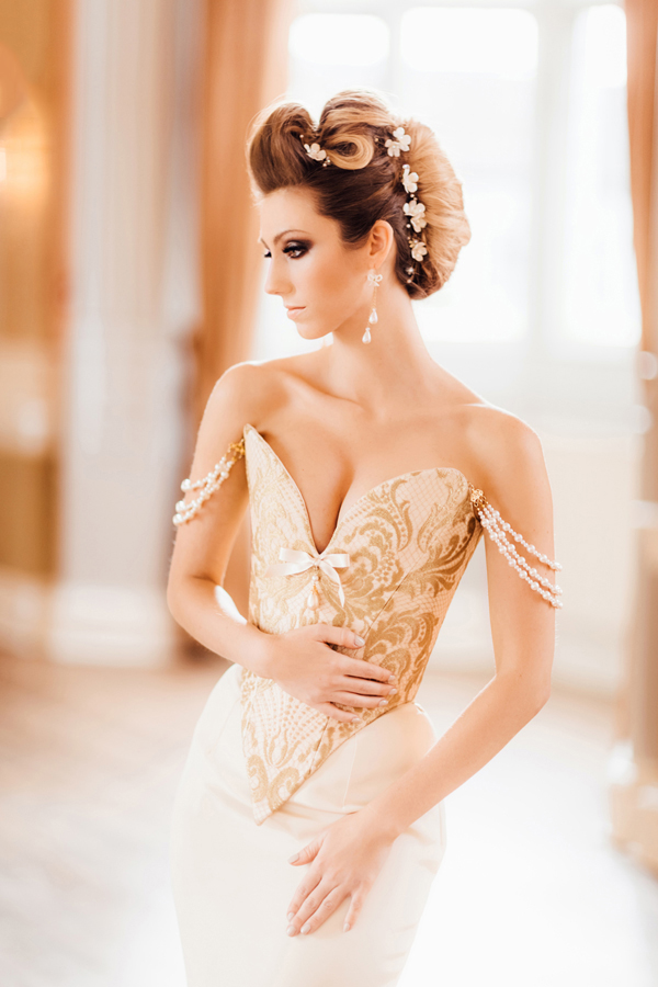 Chantal-Mallett-Bridal-Couture---Corseted-Wedding-Dresses-London-UK-(29)